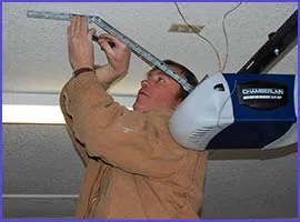 Neighborhood Garage Door Service Doral, FL 786-319-4527 - garage-doors